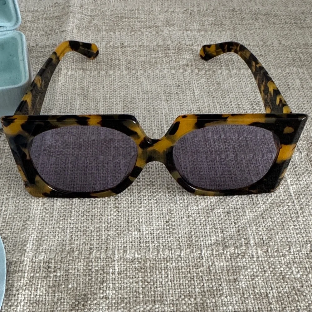 Karen Walker return to sender Tortoise Sunglasses - Picture 4 of 9